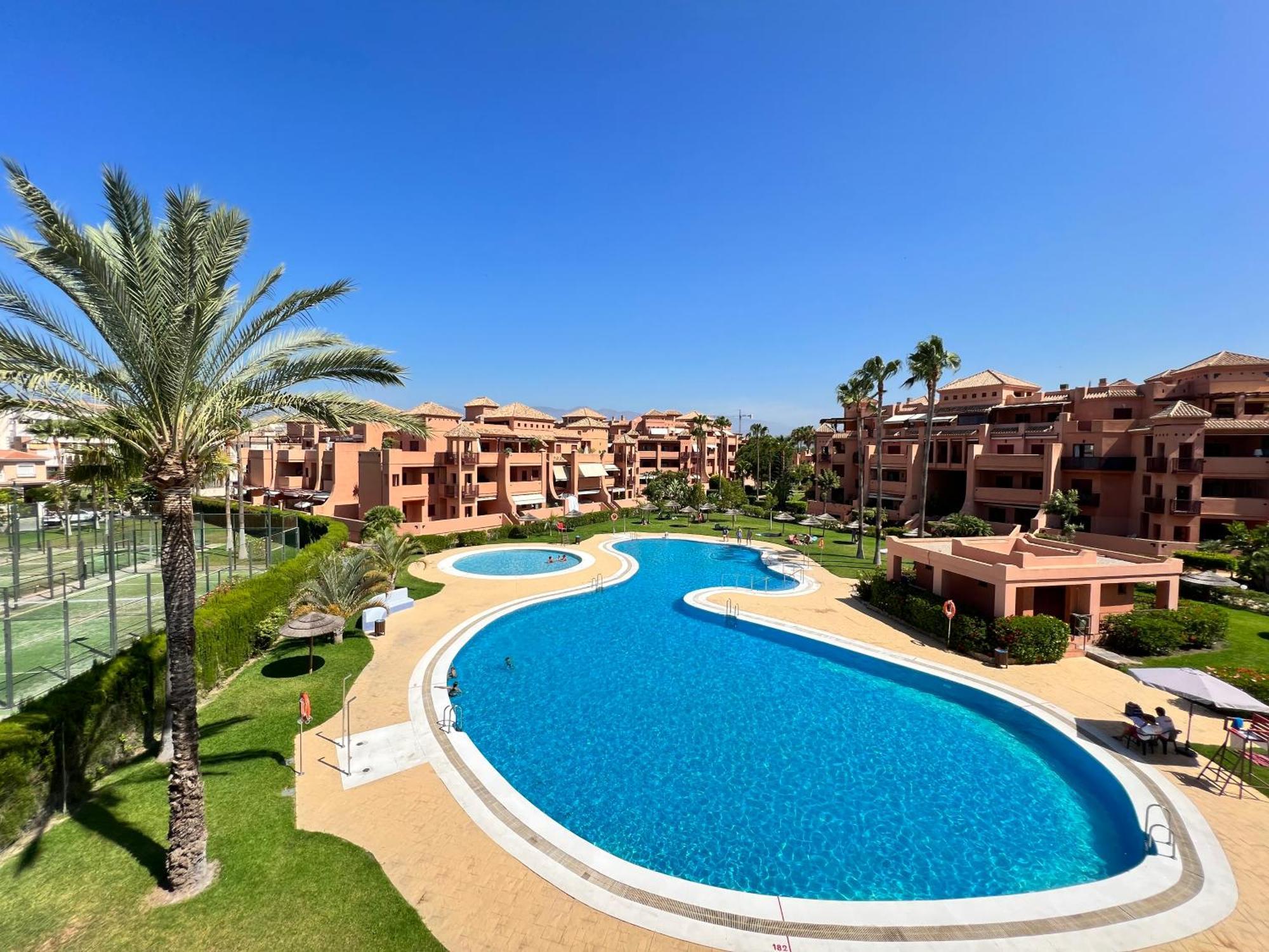 Pushe Penthouse Playa Granada & Golf 2 *