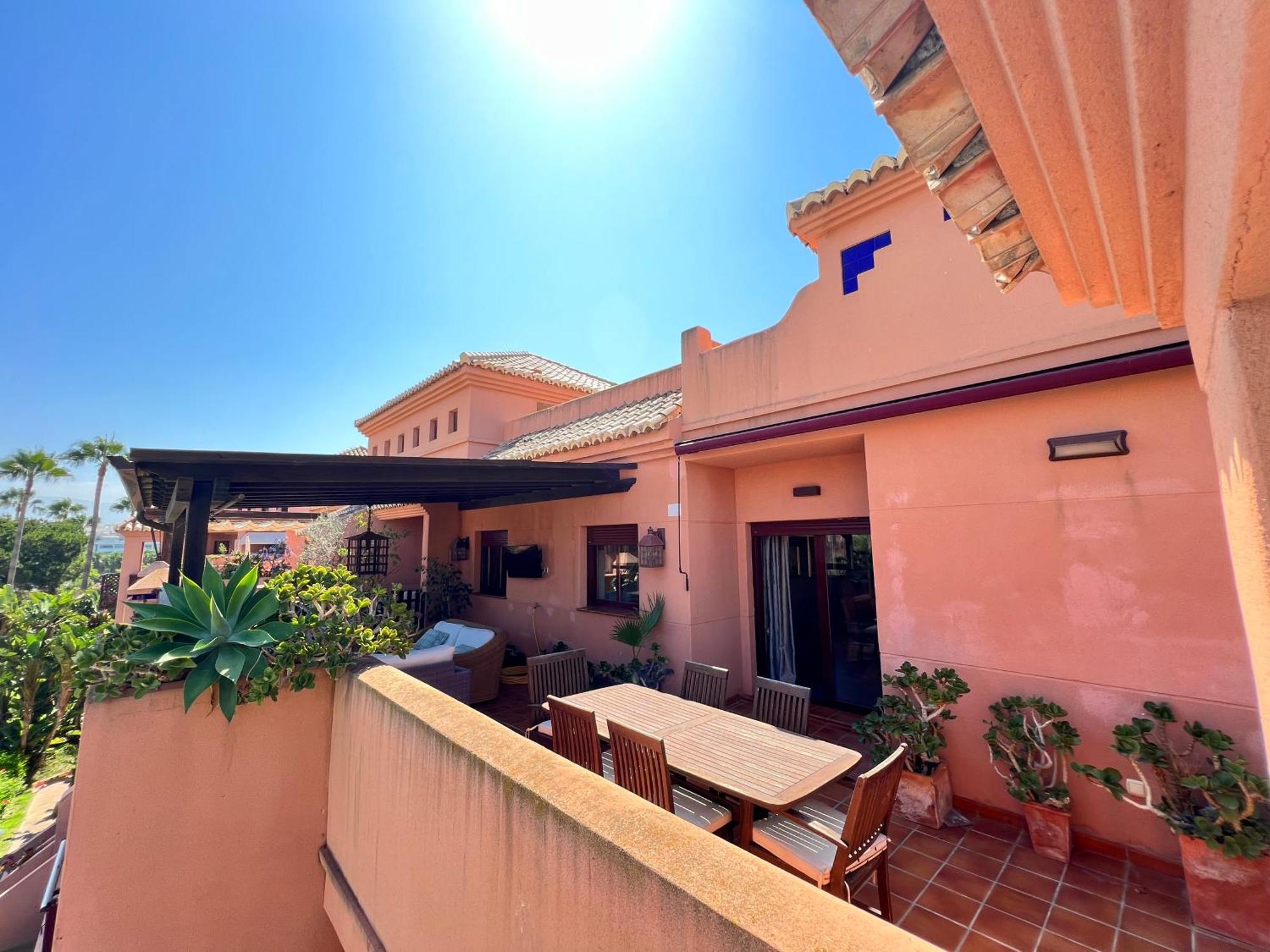 Pushe Penthouse Playa Granada & Golf 2 *